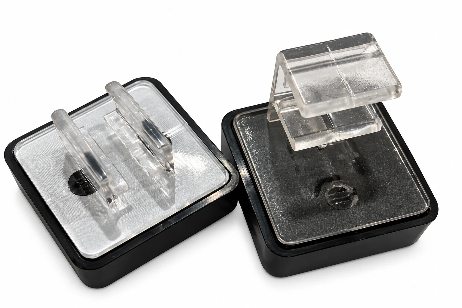 Magnetic Frame Clip