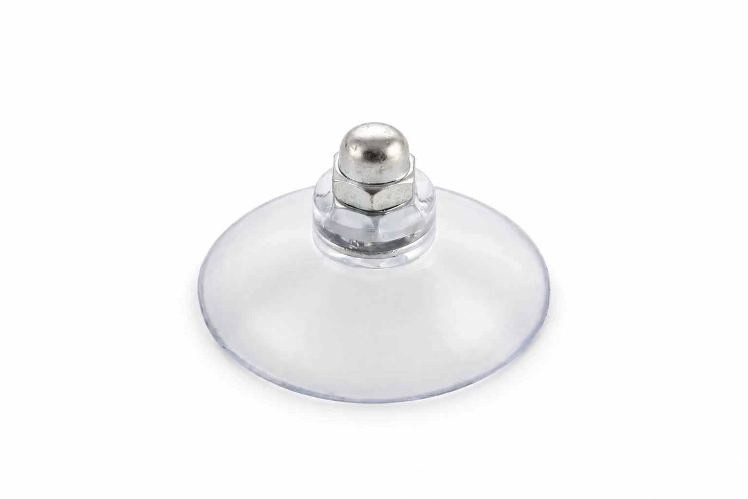 Suction cup with nut